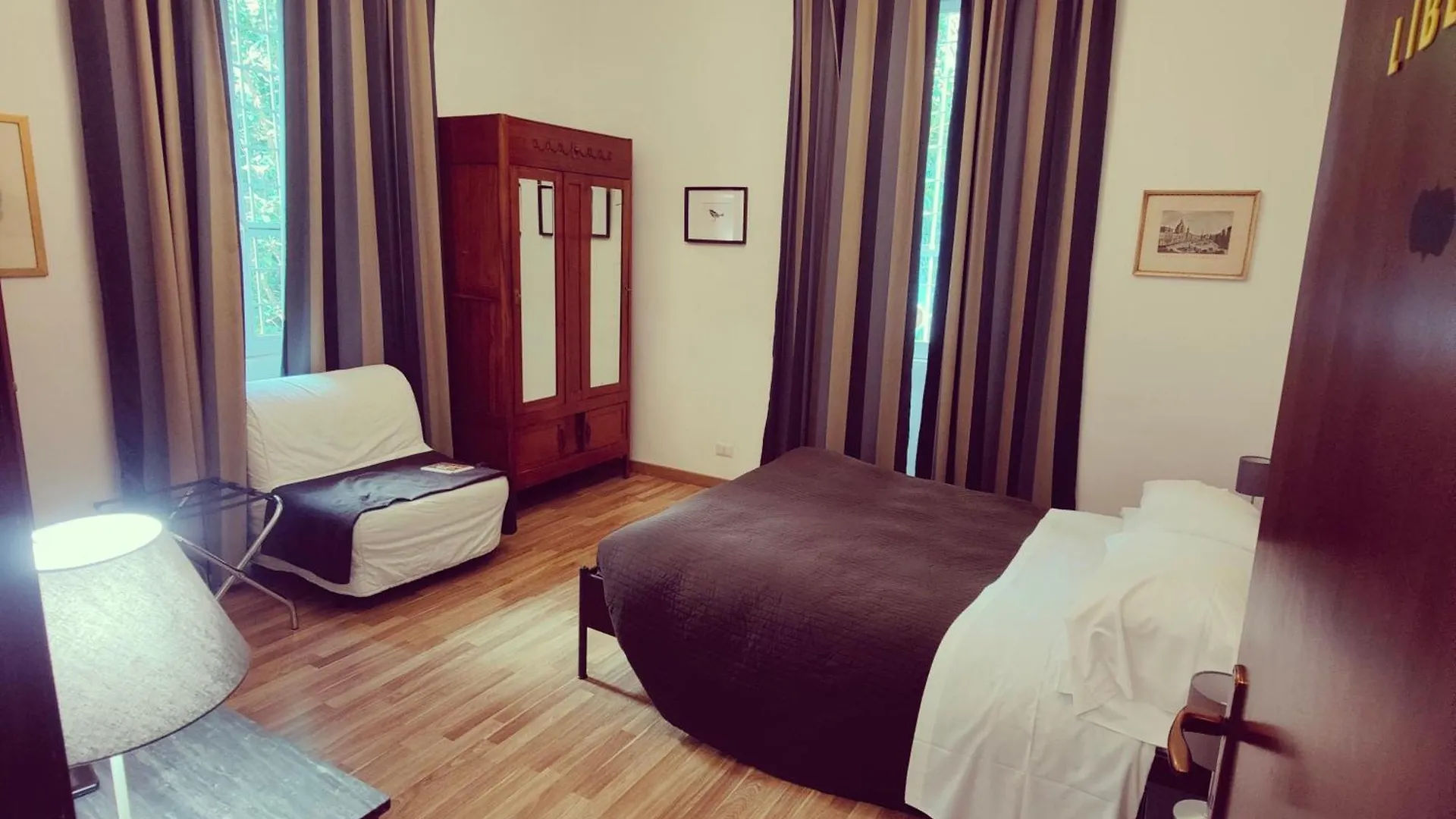 Rome Center Rooms Penzion